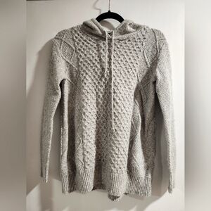 American Eagle Hooded Sweater Size Small